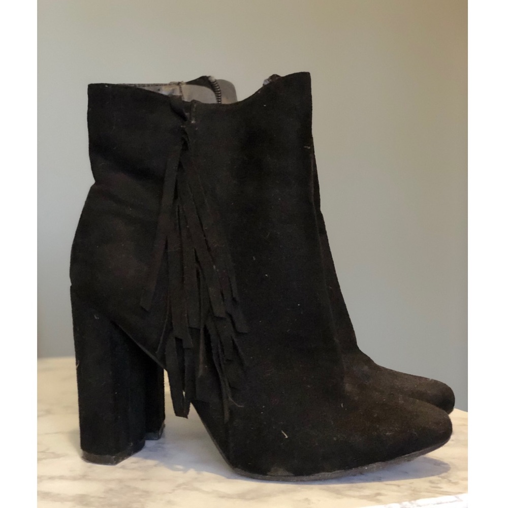 🌘 Black Ankle Fringe Booties